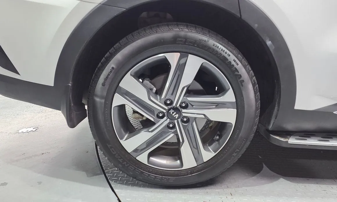 Kia Sorento — фото 4