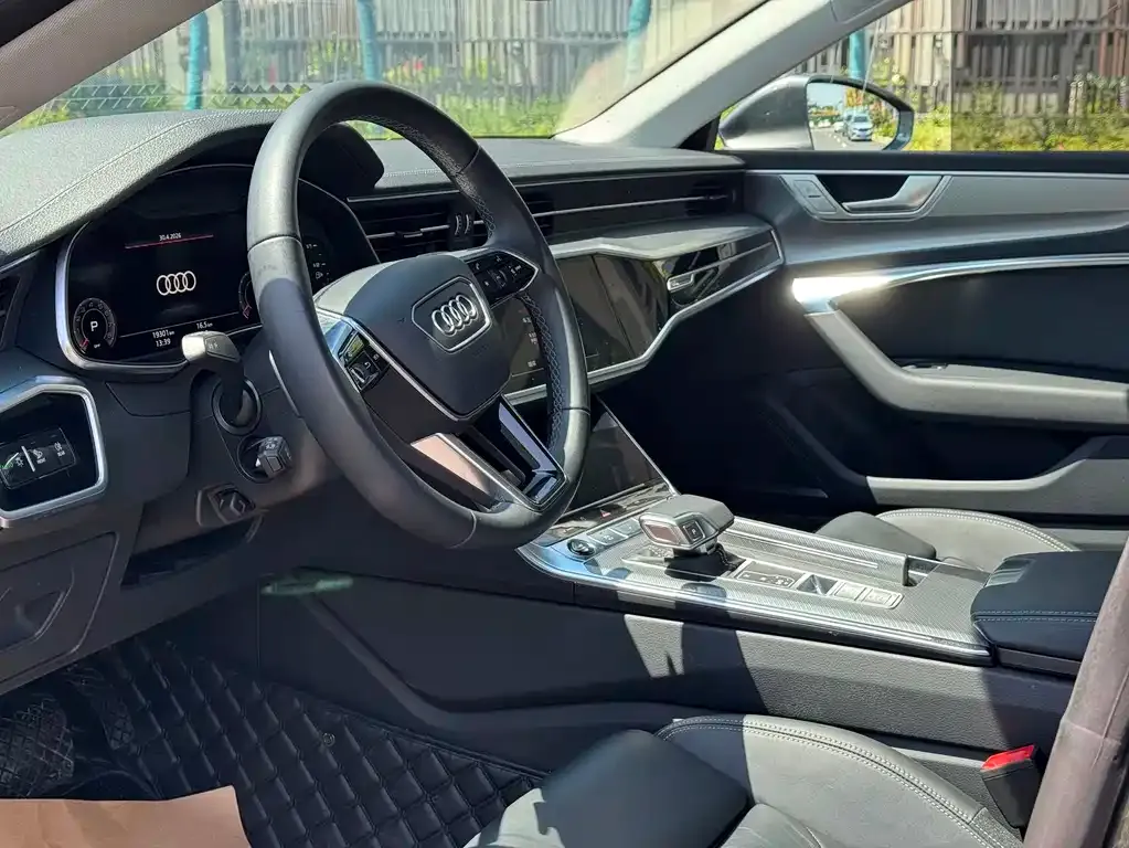 Audi A7 — фото 2