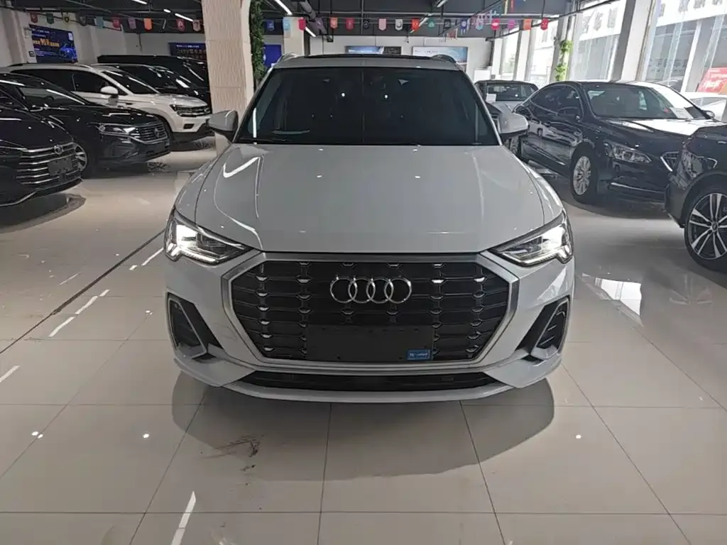 Audi Q3 — фото 5