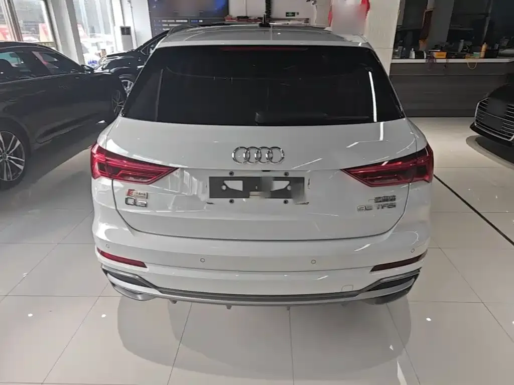 Audi Q3 — фото 3