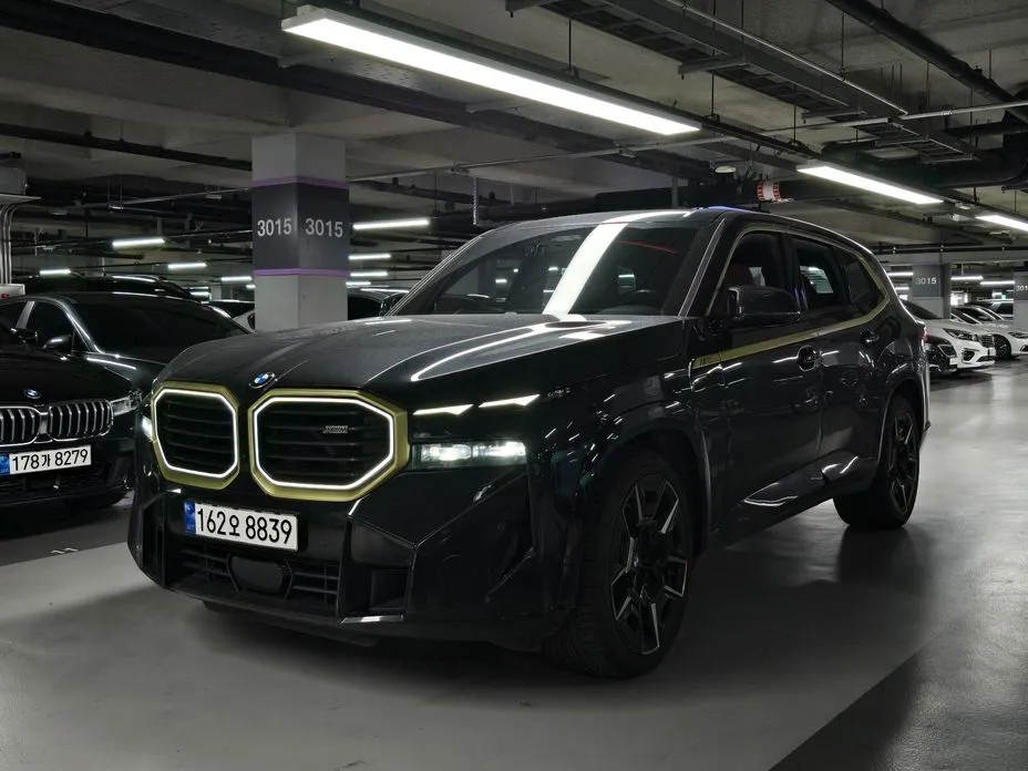 BMW XM — фото 1