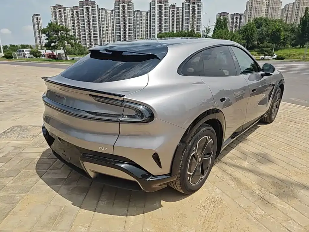 Xiaomi YU7 — фото 5