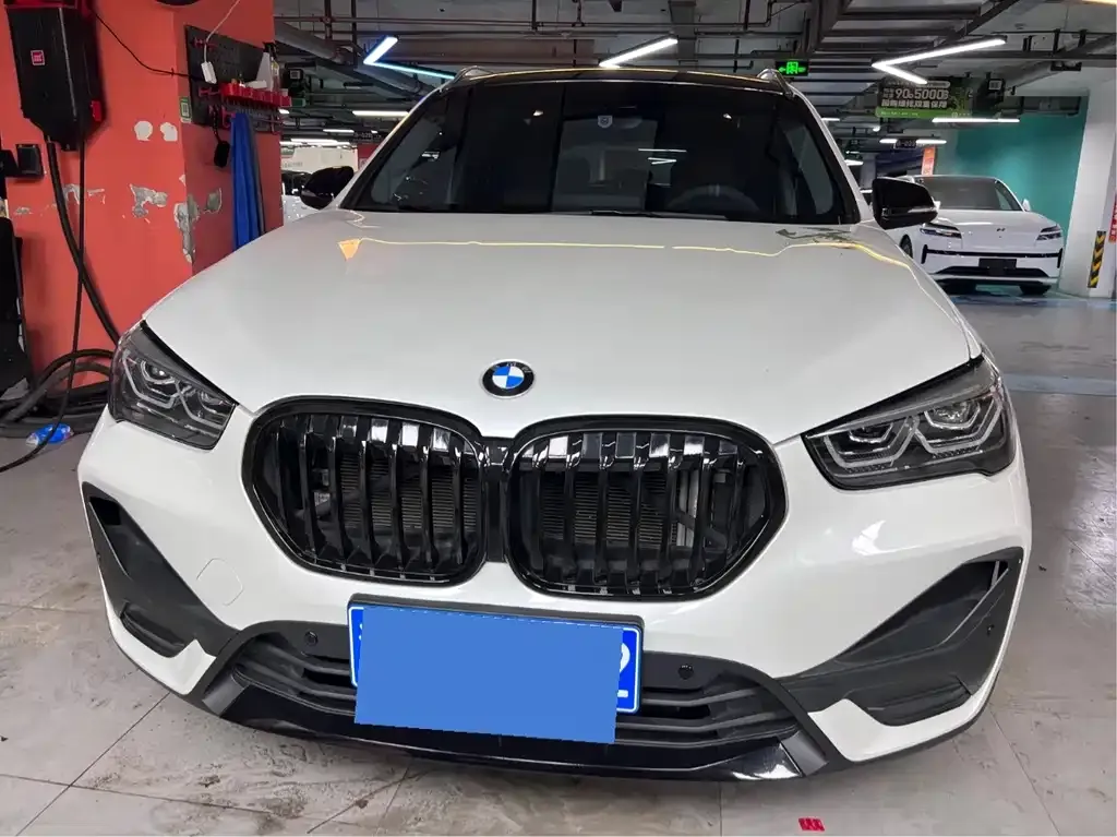 BMW X1 — фото 2