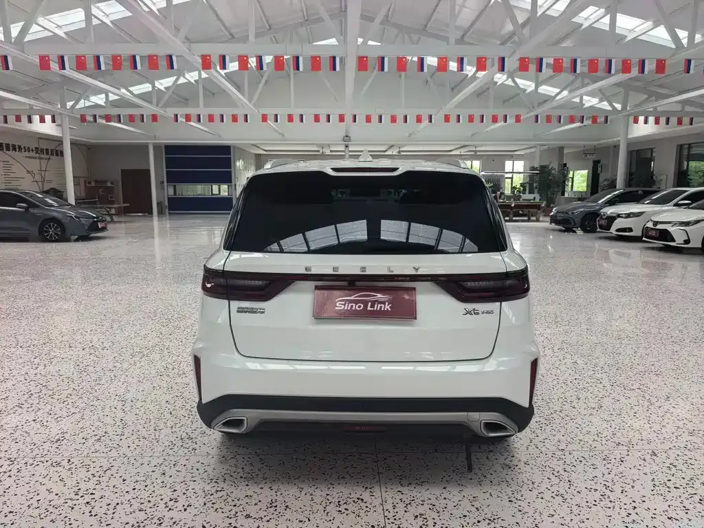 Geely Vision X6 — фото 3