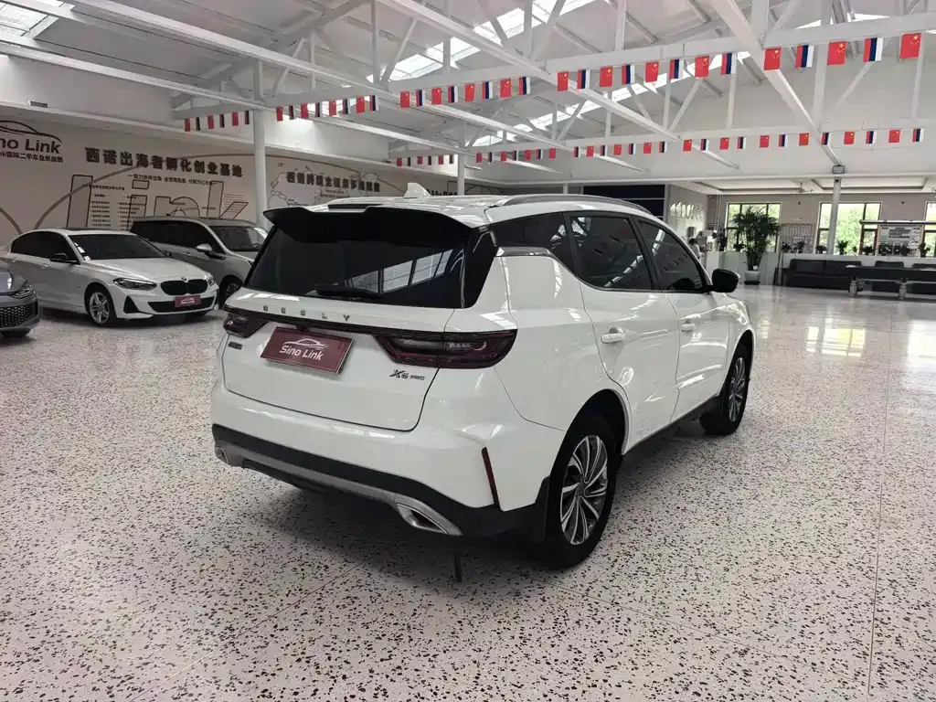 Geely Vision X6 — фото 7
