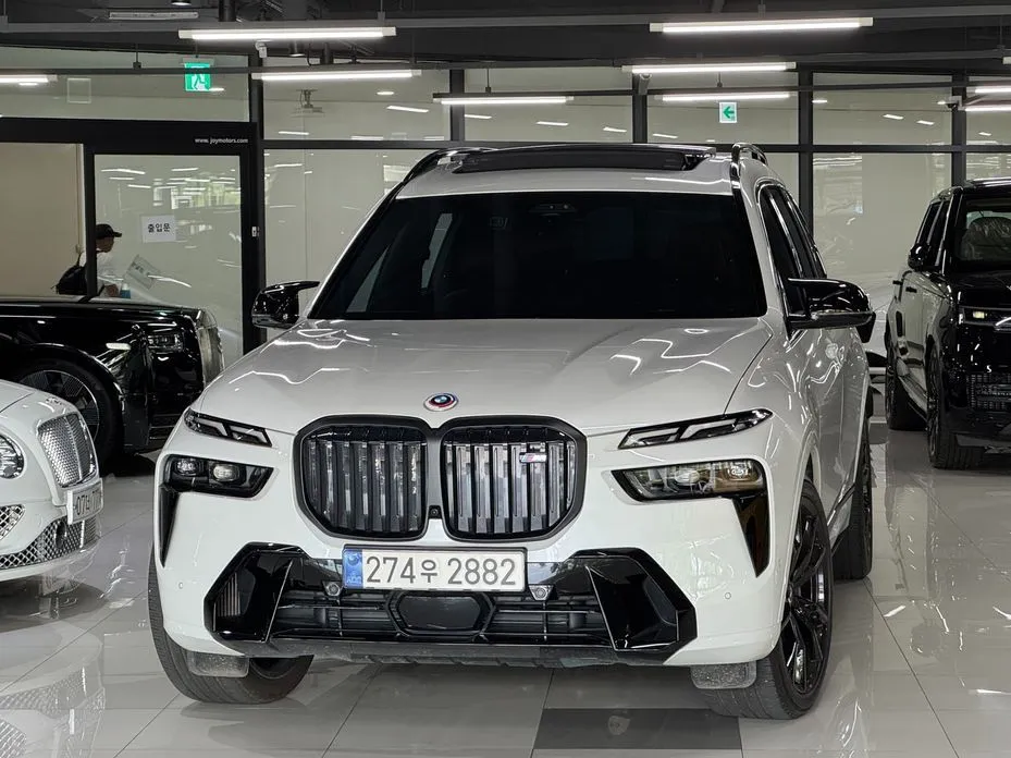 BMW X7 — фото 1