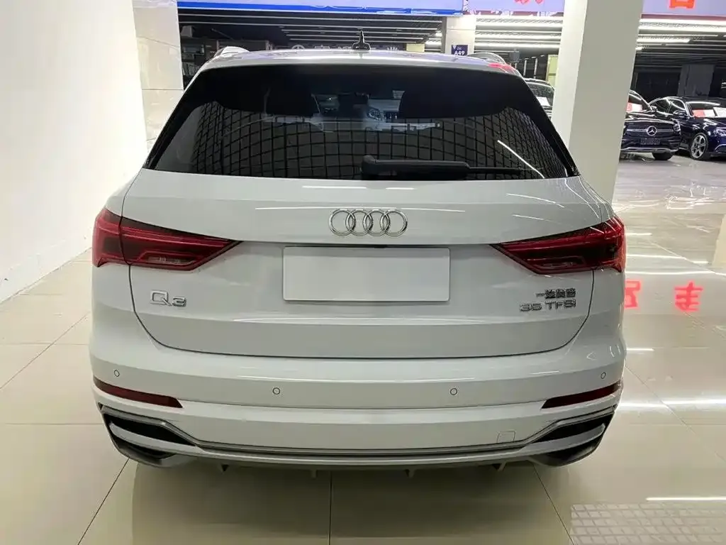 Audi Q3 — фото 6