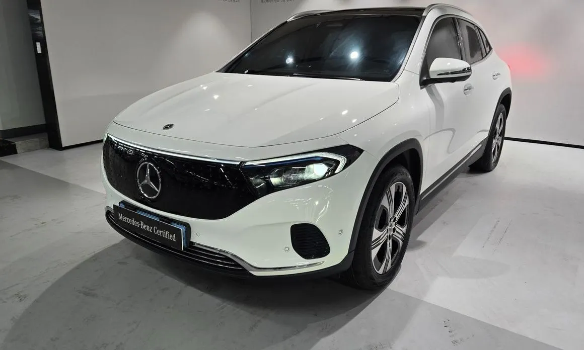 Mercedes-Benz EQA — фото 1