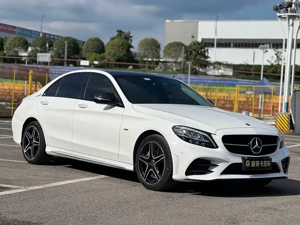 Mercedes-Benz C-Class — фото 10
