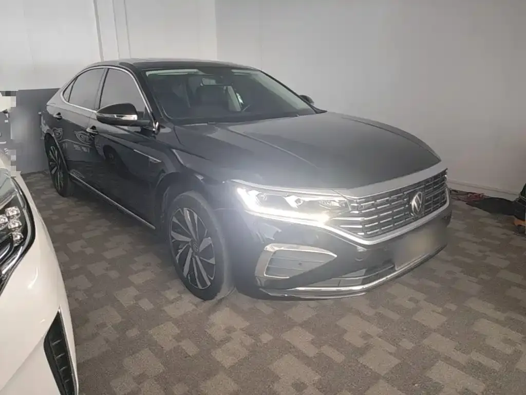 Volkswagen Passat — фото 4