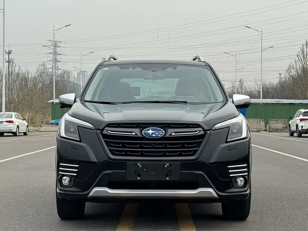 Subaru Forester — фото 2