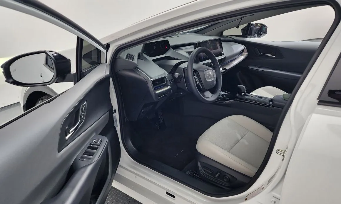 Toyota Prius 2025 из KR, фото 7