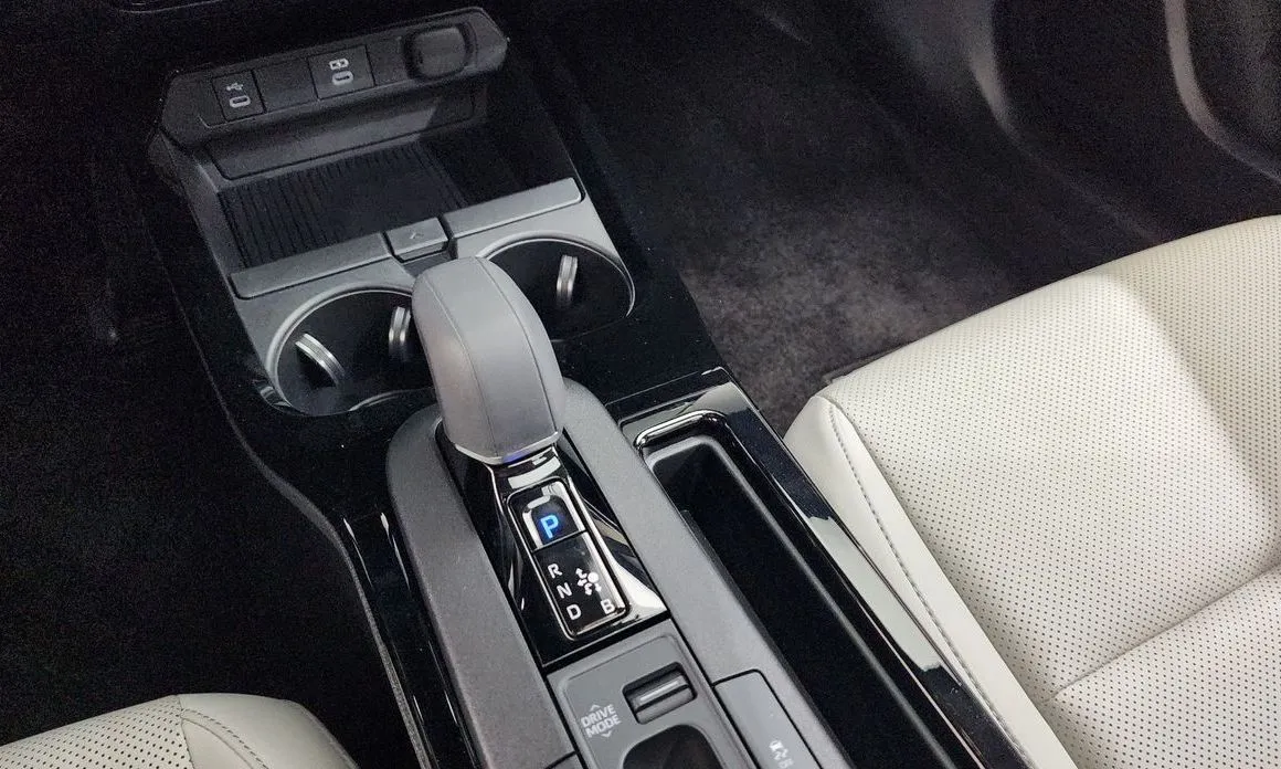Toyota Prius 2025 из KR, фото 4