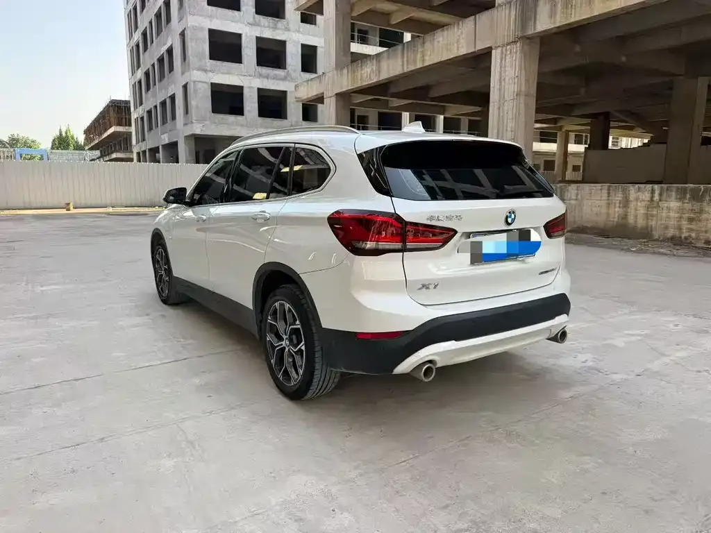 BMW X1 — фото 8