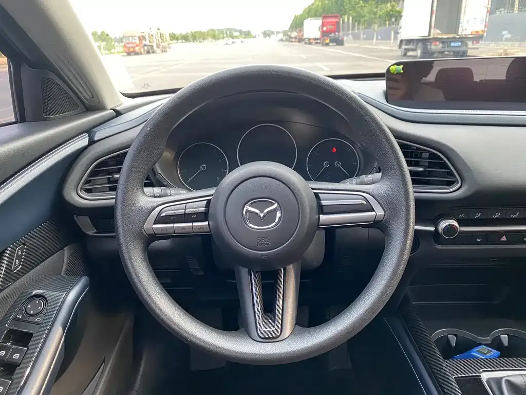 Mazda CX-30 2023 из CN, фото 8