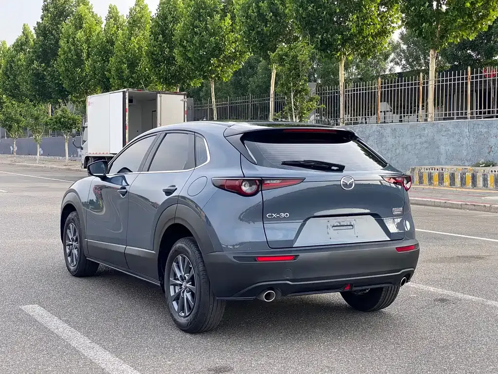 Mazda CX-30 2023 из CN, фото 5
