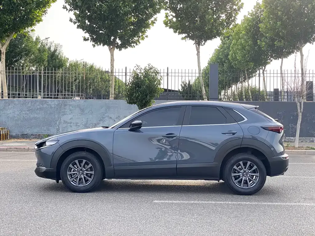 Mazda CX-30 2023 из CN, фото 7