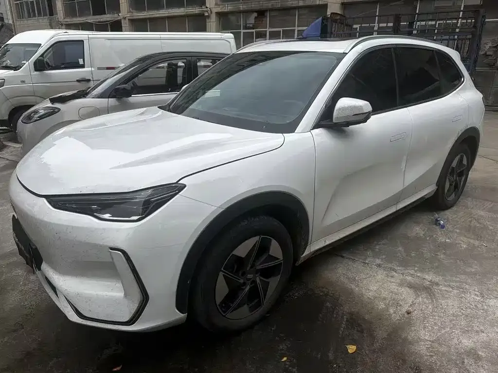 Geely Galaxy E5 — фото 1