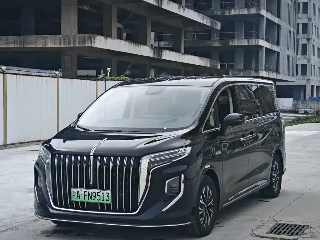 Hongqi HQ9 — фото 1