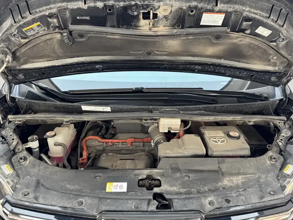 Toyota Vellfire — фото 9