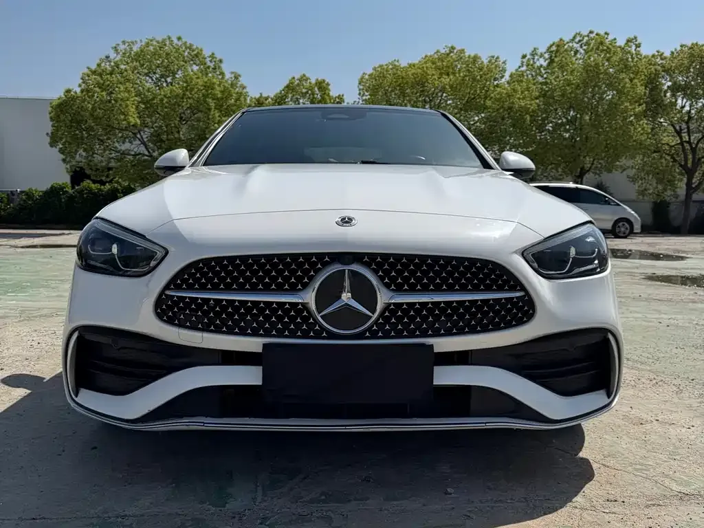 Mercedes-Benz C-Class — фото 1