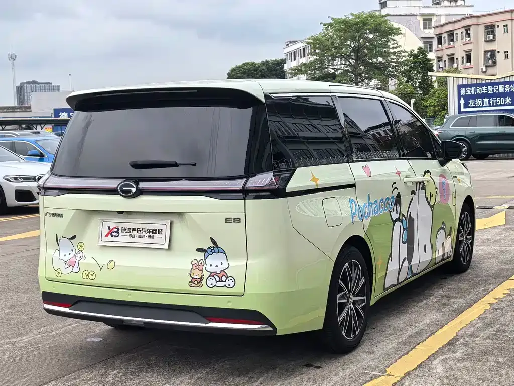 GAC Motor 传祺E8 PHEV — фото 7