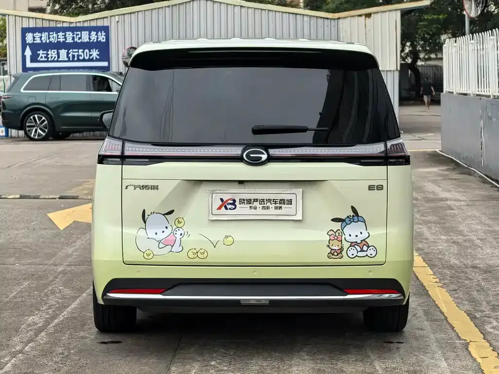 GAC Motor 传祺E8 PHEV — фото 2
