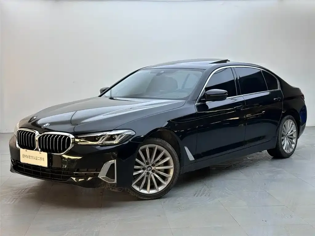 BMW 5 Series — фото 1