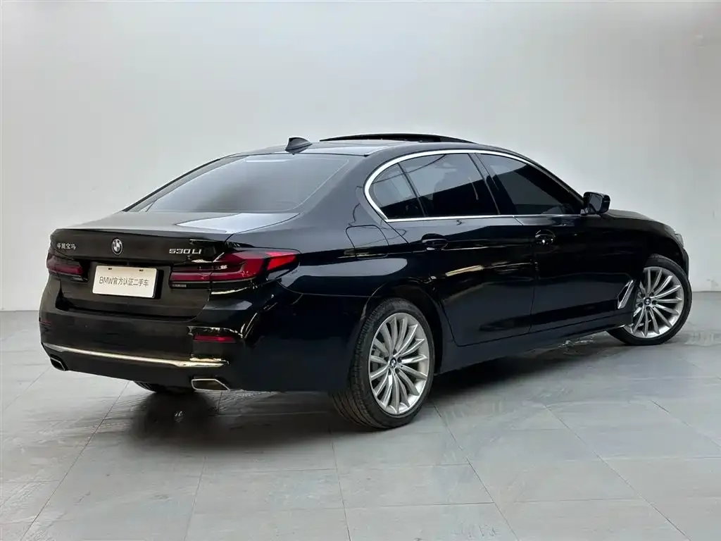 BMW 5 Series — фото 2