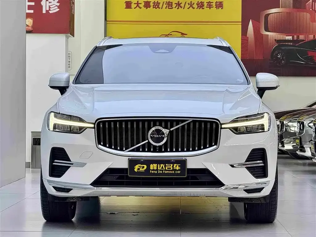 Volvo XC60 — фото 6