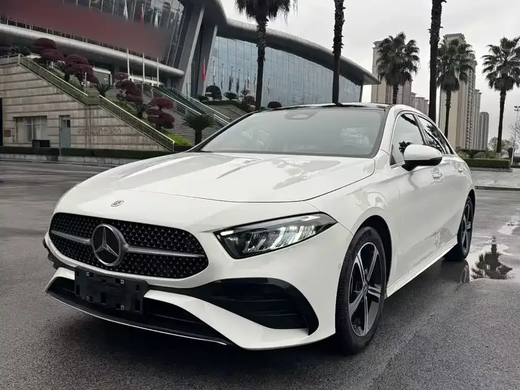 Mercedes-Benz A-Class — фото 1