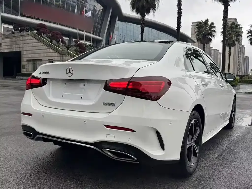 Mercedes-Benz A-Class — фото 8