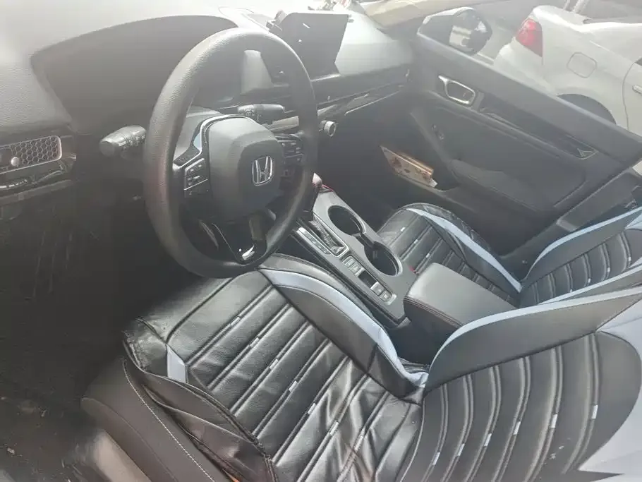 Honda Civic — фото 10