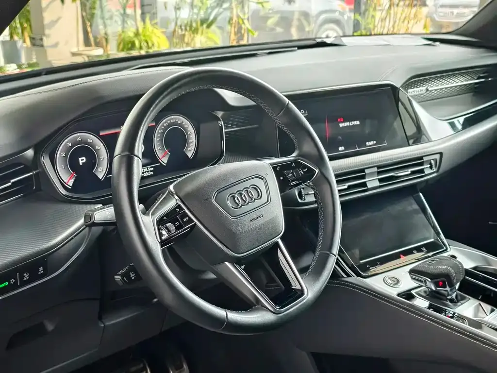 Audi Q6 — фото 3