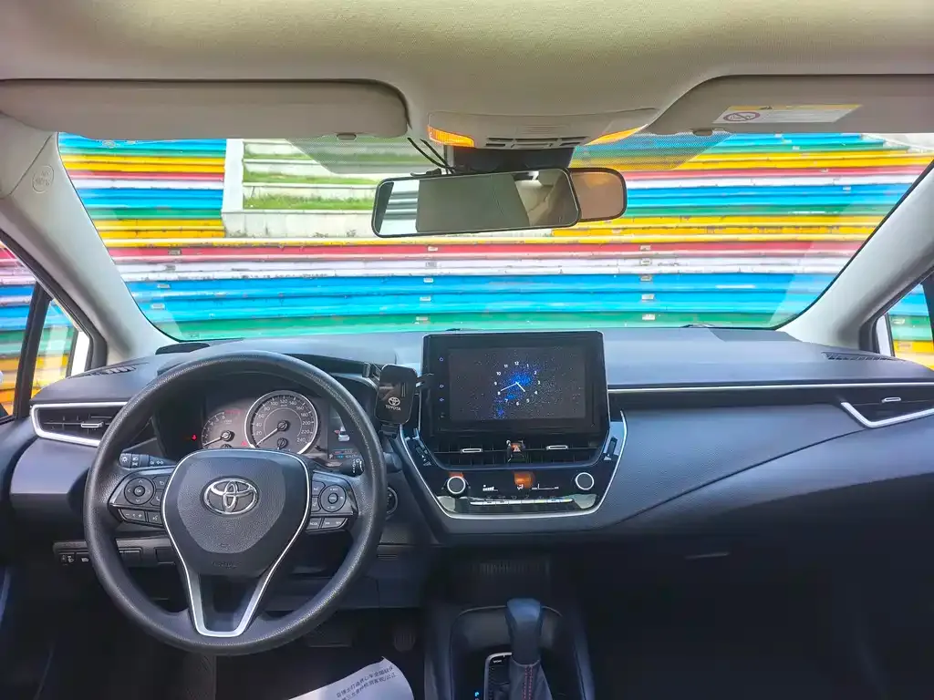 Toyota Corolla — фото 3
