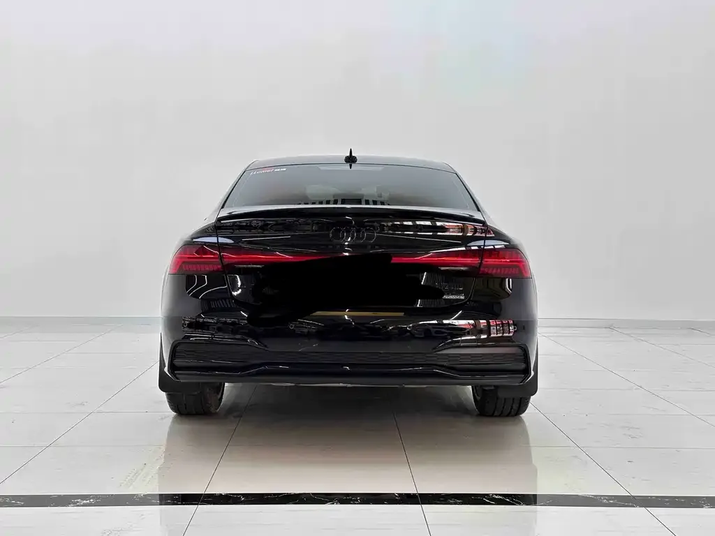 Audi A7L — фото 3
