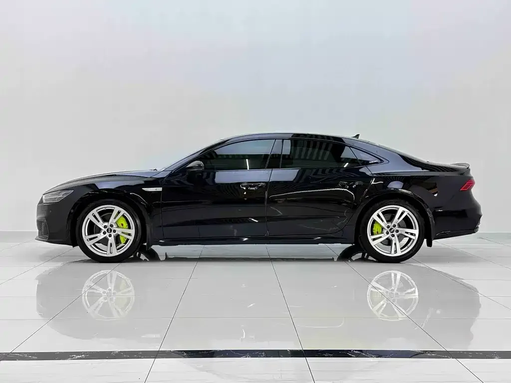 Audi A7L — фото 10