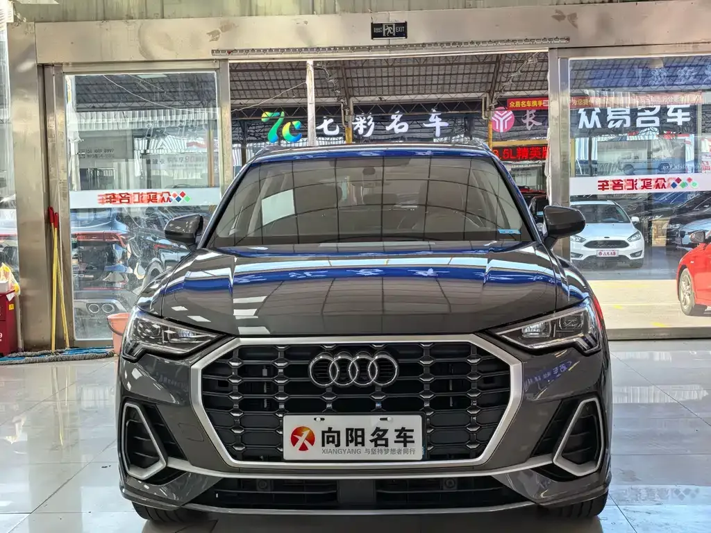Audi Q3 — фото 5