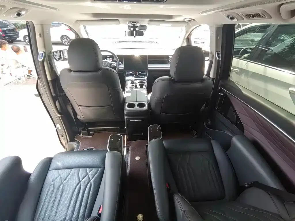 GAC Motor Trumpchi M8 — фото 2