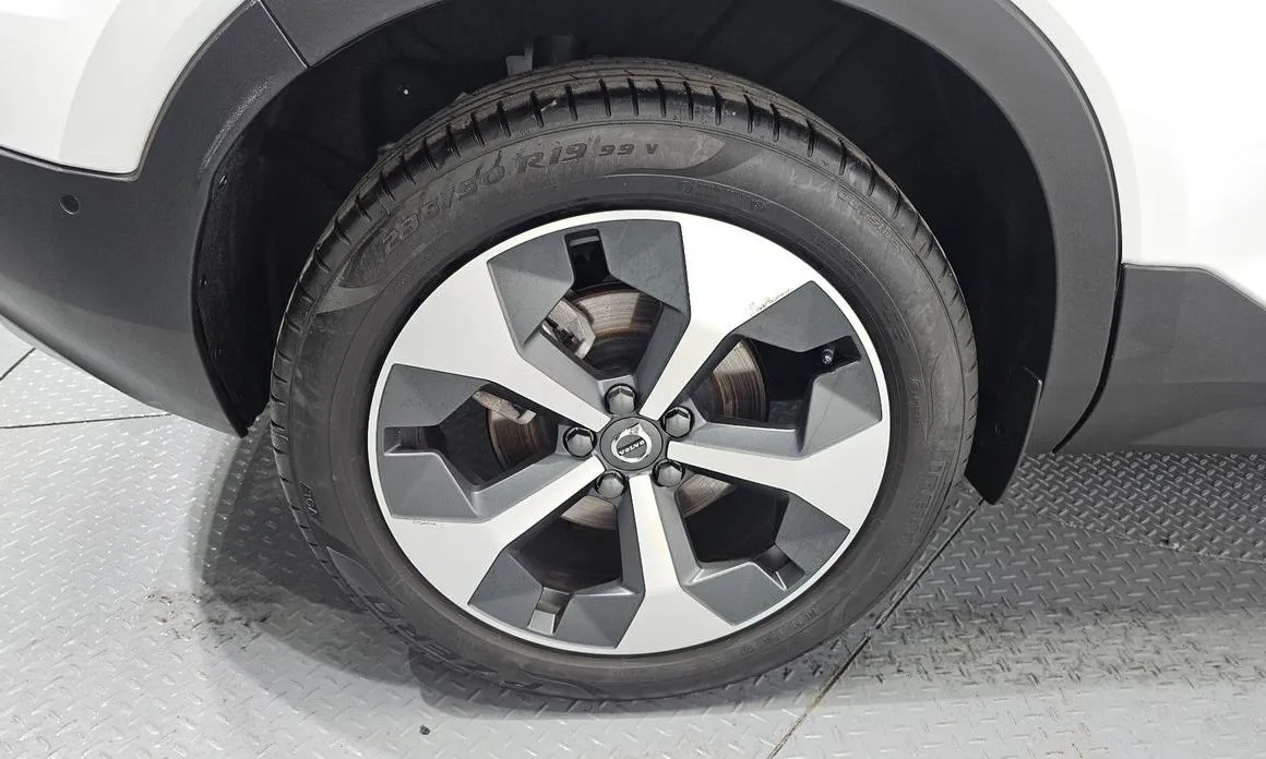 Volvo XC40 2025 из KR, фото 6