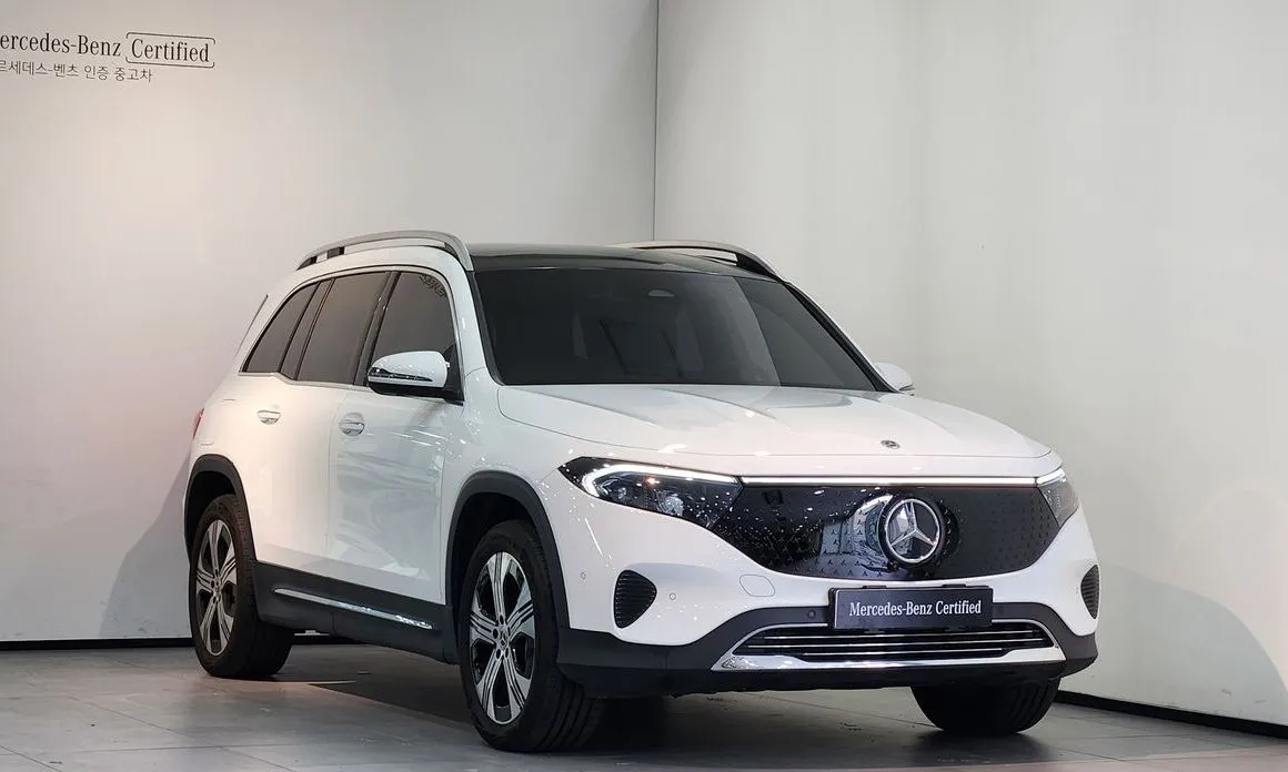 Mercedes-Benz EQB — фото 1