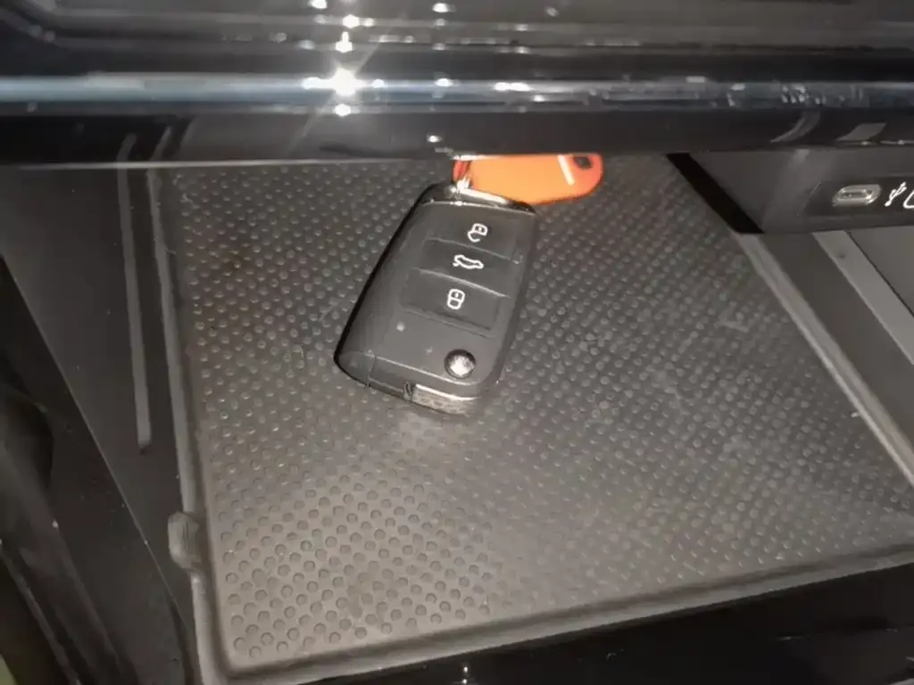 Volkswagen 帕萨特插电混动 — фото 5