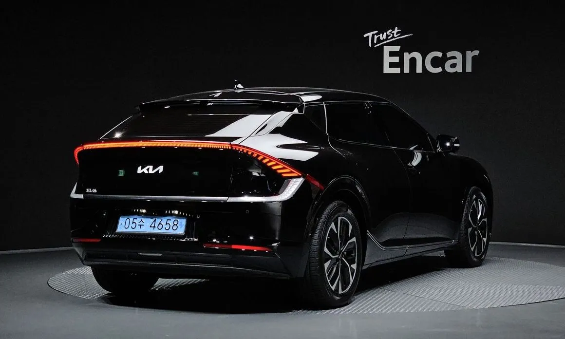 Kia EV6 — фото 10