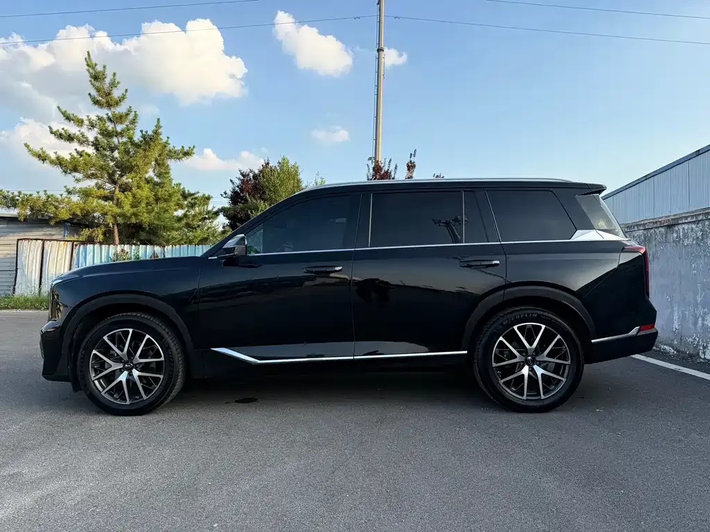 GAC Motor Trumpchi GS8 — фото 3