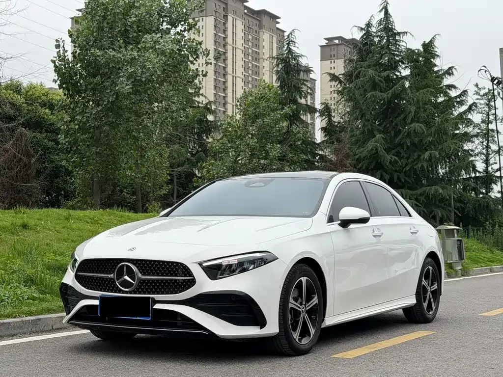 Mercedes-Benz A-Class — фото 1