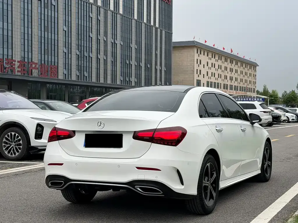 Mercedes-Benz A-Class — фото 8