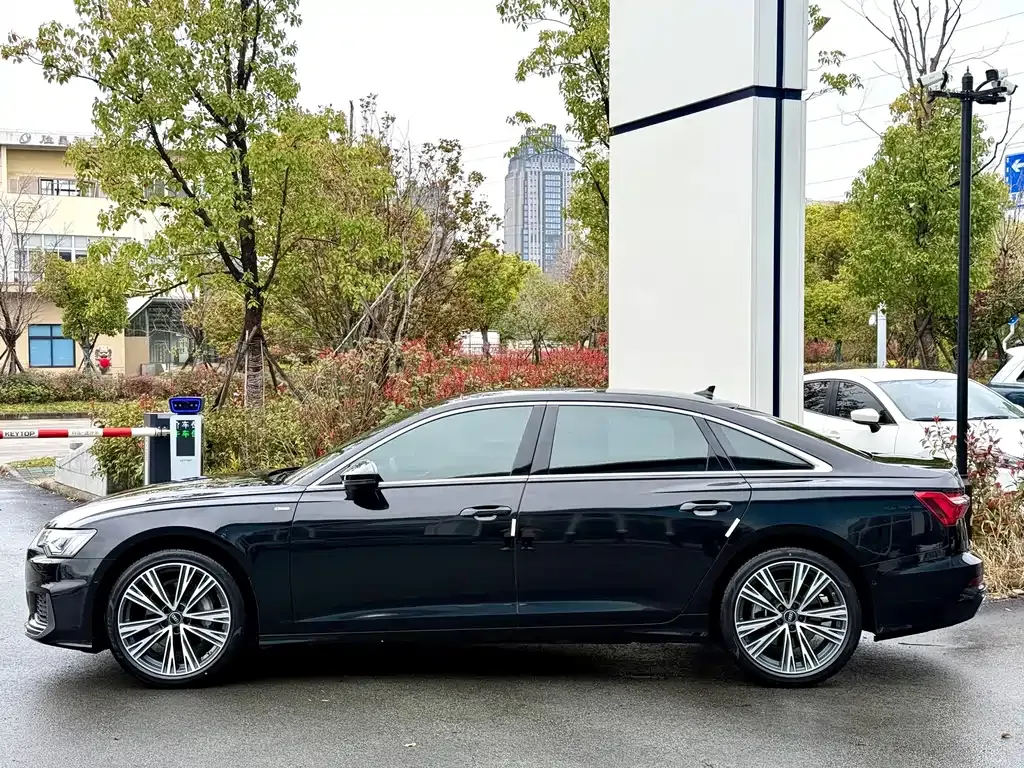 Audi A6L 2022 из CN, фото 7