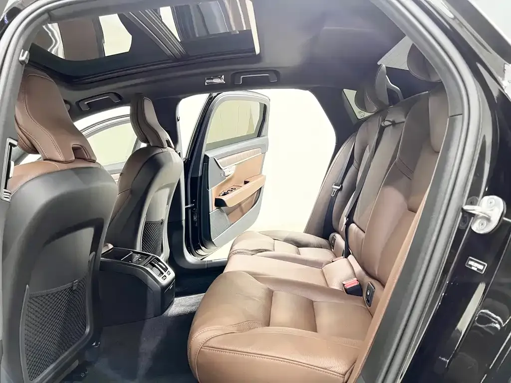 Volvo S90 — фото 10