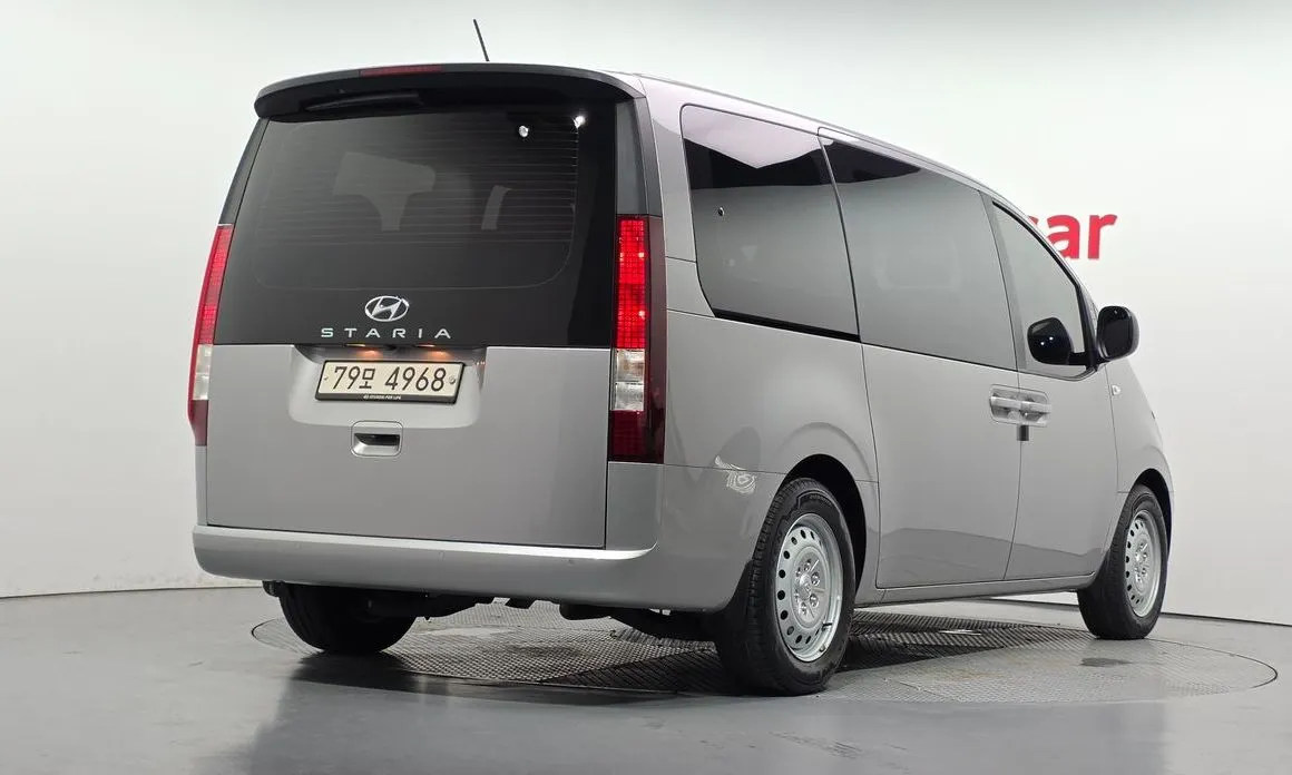 Hyundai Staria — фото 2