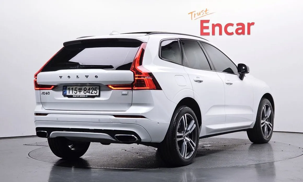 Volvo XC60 2021 из KR, фото 3